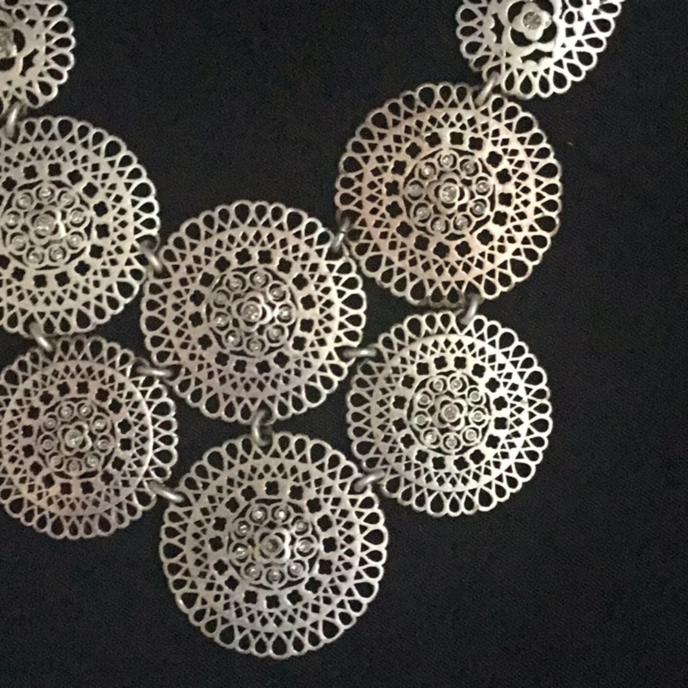 Stella and Dot necklace - Picture 2 of 4
